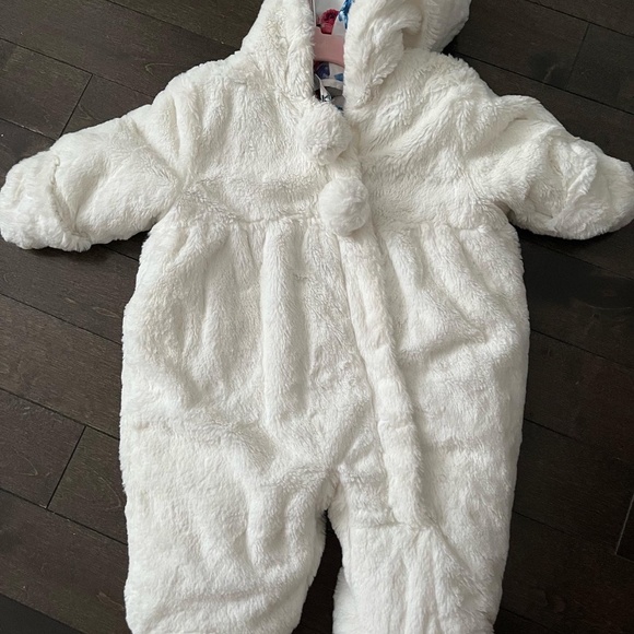 NEW 💫 Soft One piece - Picture 2 of 2